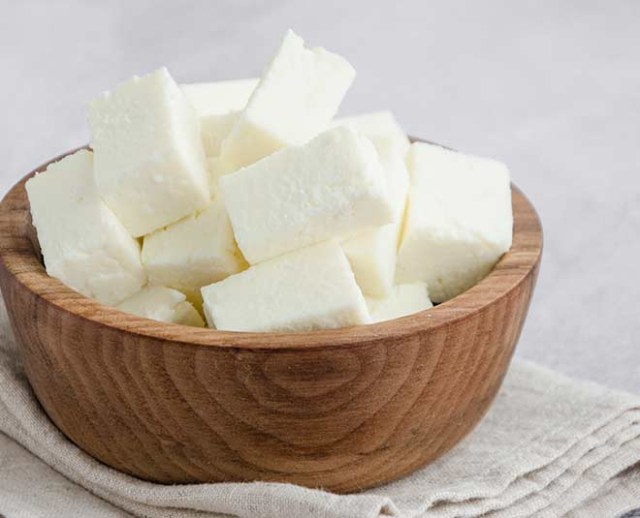how-to-make-paneer-at-home-easy-tips